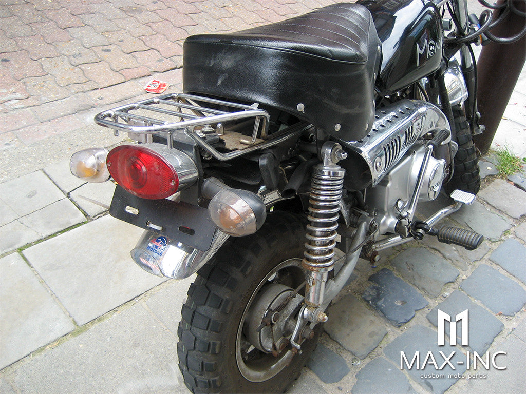 Universal Custom Chrome Oval Stop / Tail Light - Bulb Type