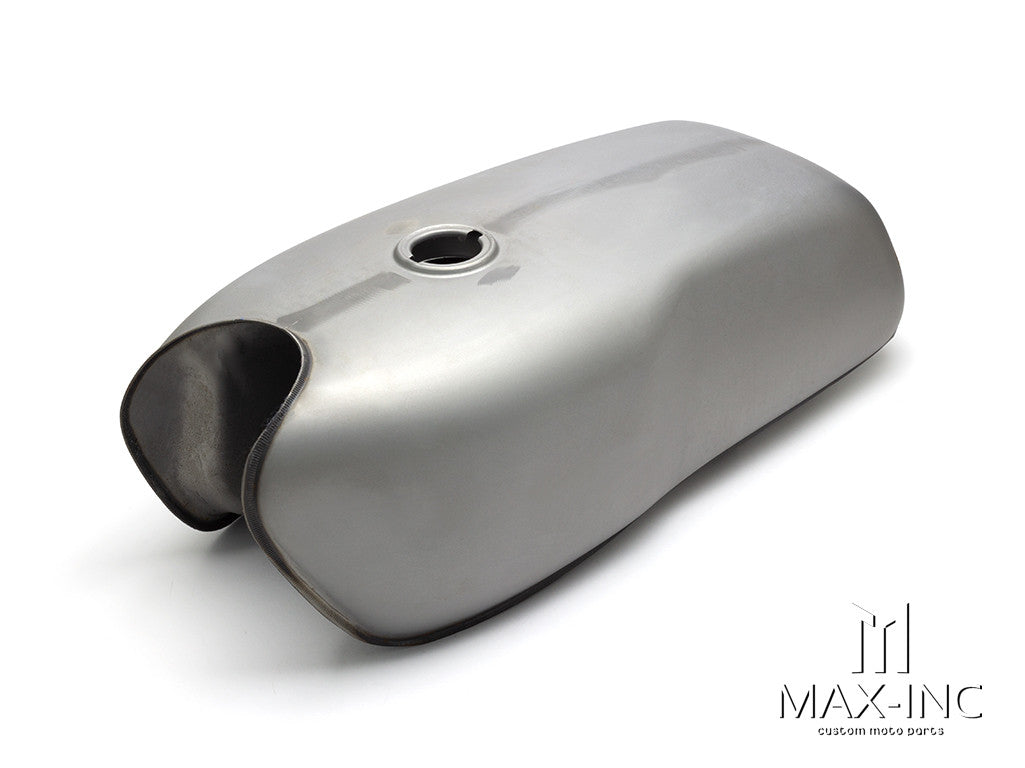 RD-Style Universal Unpainted 9L Motorcycle Fuel Tank | Retro Metal Oil Tank with Cap, Keys & Tap (Custom Modification May Be Needed)