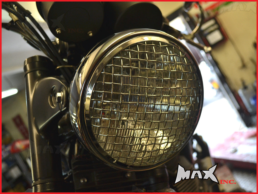 7.7" Chrome Mesh Grill Headlight - 55W Halogen Sealed Beam, H4 Plug, Retro Metal Bucket for Harley & Cafe Racers