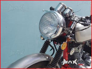 7.7" Black/Chrome Mesh Headlight - 55W Halogen Sealed Beam, H4 Plug & Side Mount for Harley/Cafe Racers